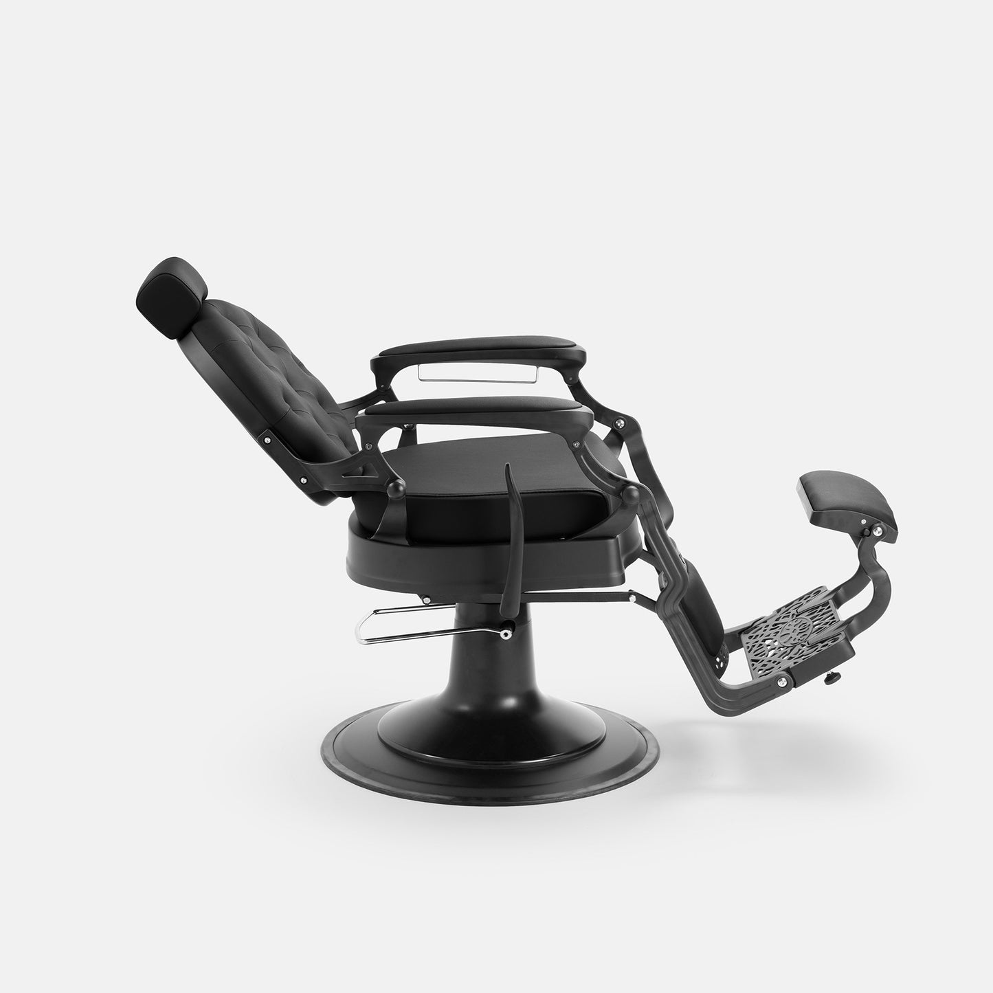 Cadeira de barbeiro vintage preta minimalista modelo MAE Pro Salon.